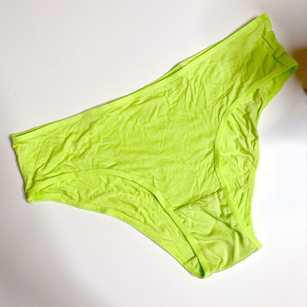 Knotty Knickers